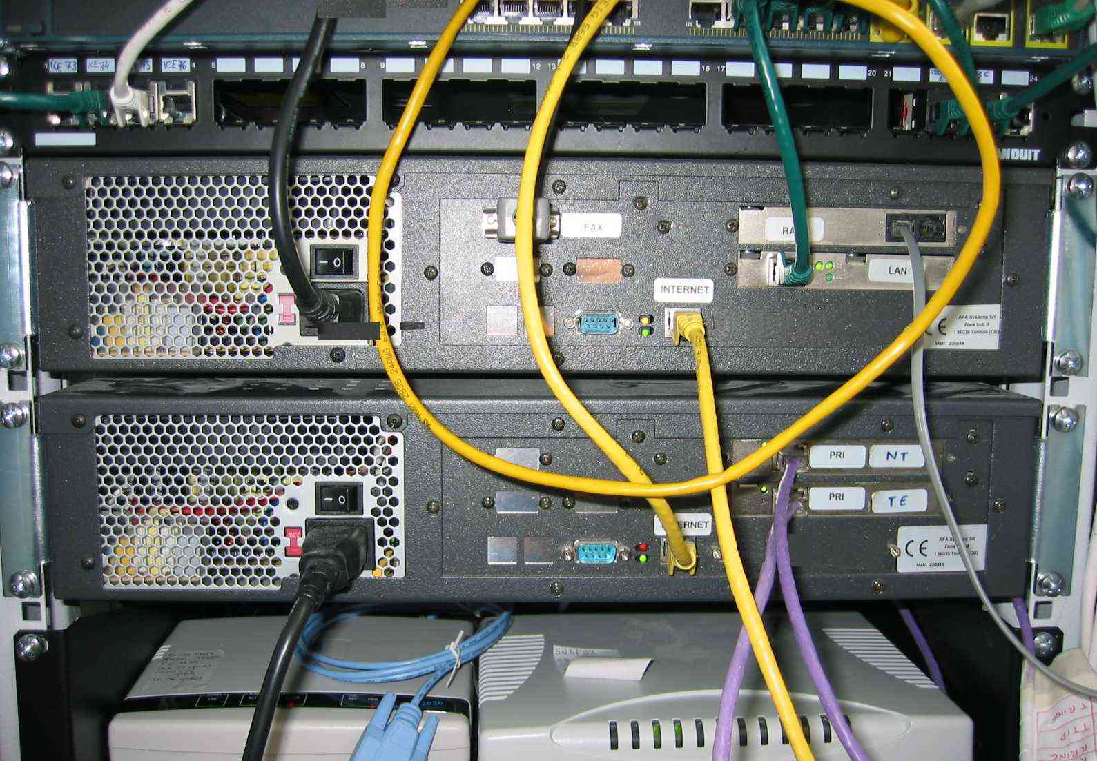 primo-prototipo-prodotto-dial-up-web-server